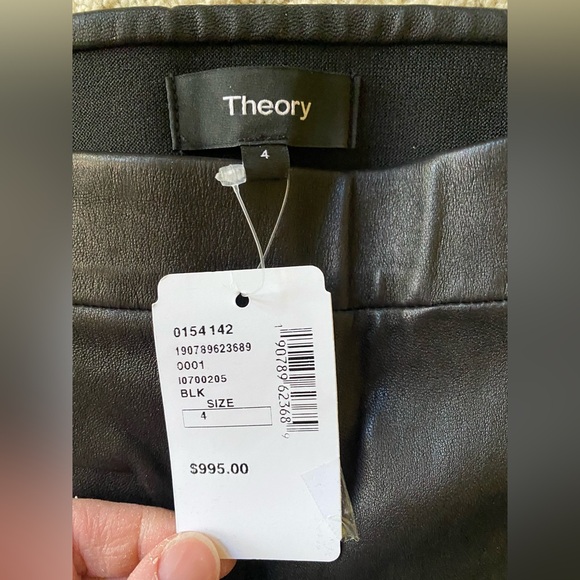 Theory • Leather High-Waist Legging • High rise legging size 4 - Picture 3 of 12